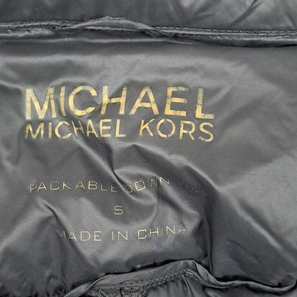 Michael Kors black Down Filled puffer coat Small Gold Zipper - Picture 8 of 9